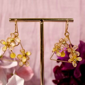 Tri-Blossom Earrings - Daisy