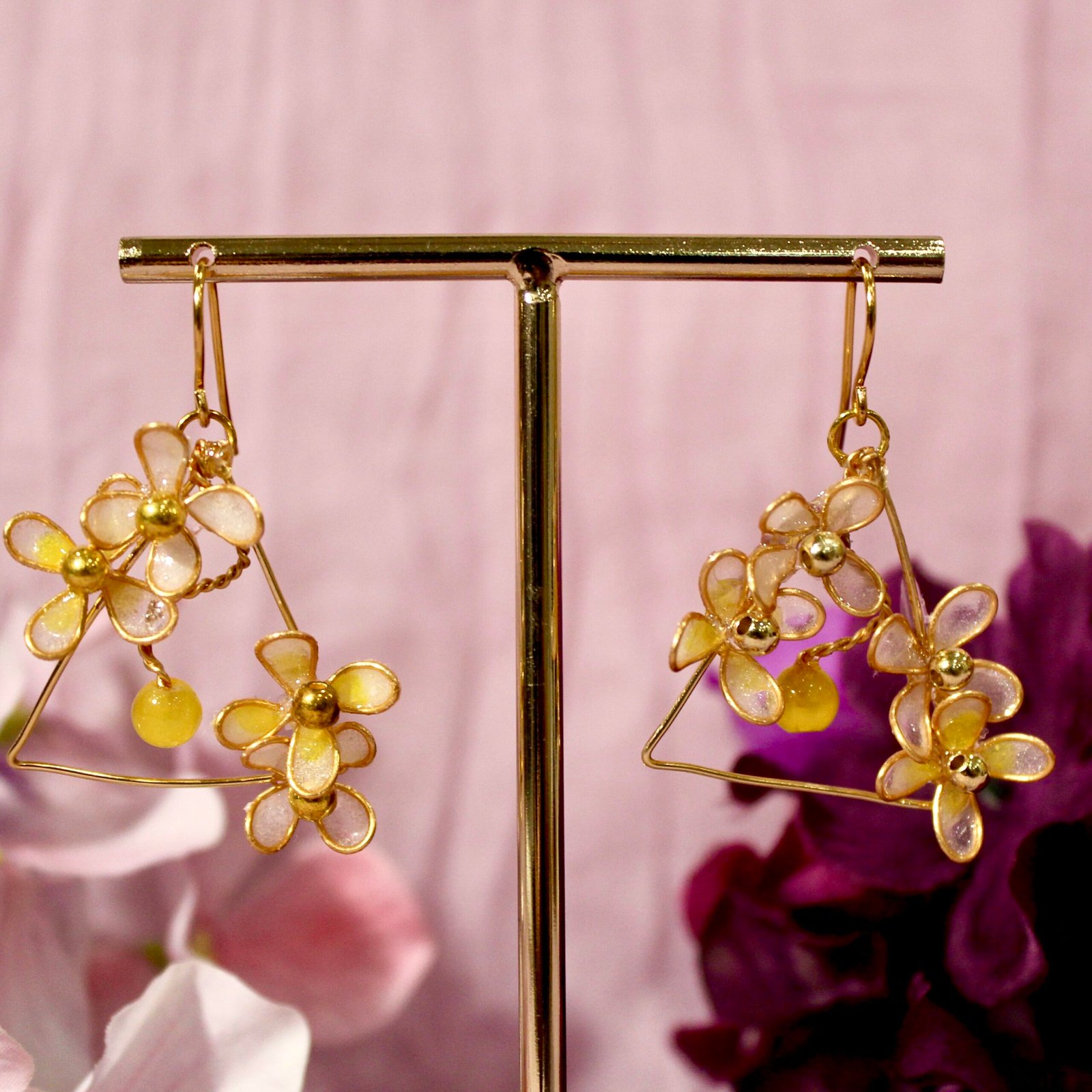 Tri-Blossom Earrings - Daisy